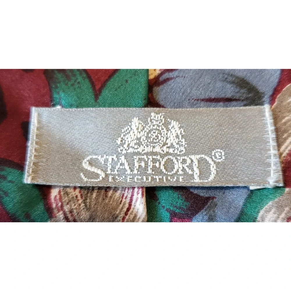 Stafford Executive Mens Red And Blue Floral Designer Silk Tie
